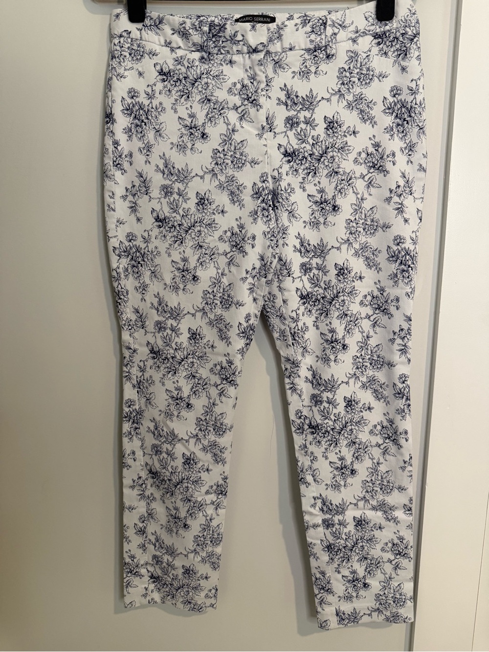 Mario Serrani (8) White Pants with Navy Botanical Print